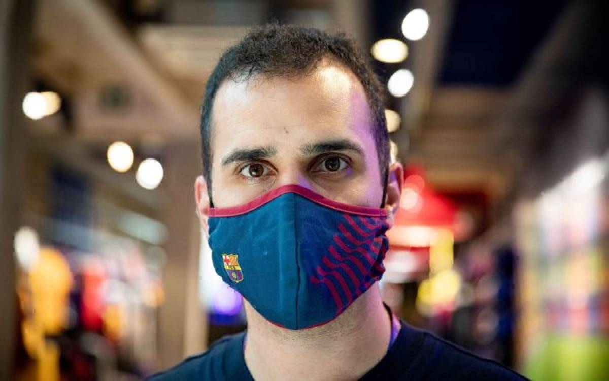 Barcelona: La trenza de Griezmann y las mascarillas que pusieron a la venta para evitar el COVID-19