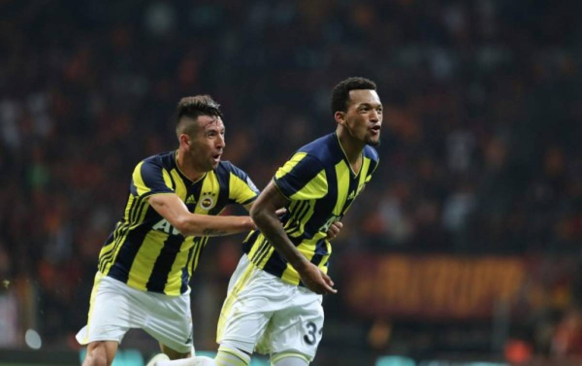 ¡Equipazo! Las estrellas que serían compañeros de Alberth Elis en el Fenerbahçe