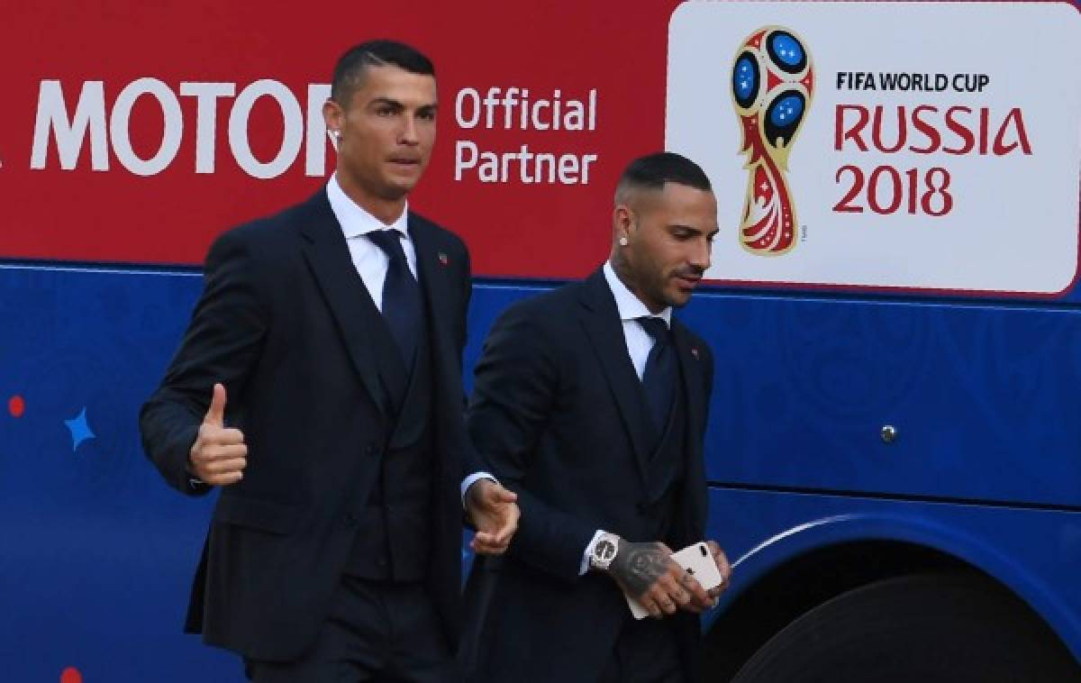 Cristiano y el niño: Así fue la espectacular llegada de Portugal a Rusia para disputar el Mundial