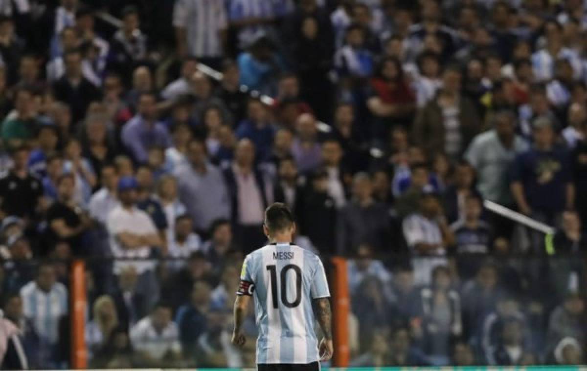 La tristeza y amargura de Messi en La Bombonera: Está quedanfo fuera de Rusia