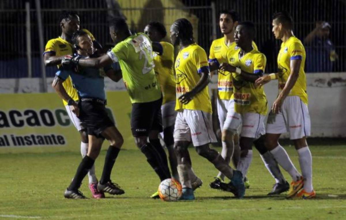 ¡Ya paren! Las repudiables agresiones a los árbitros en el fútbol hondureño