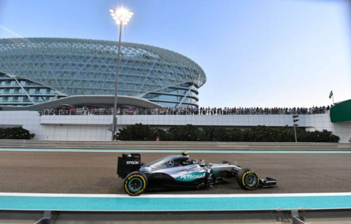 Nico Rosberg gana su primer título de Fórmula Uno