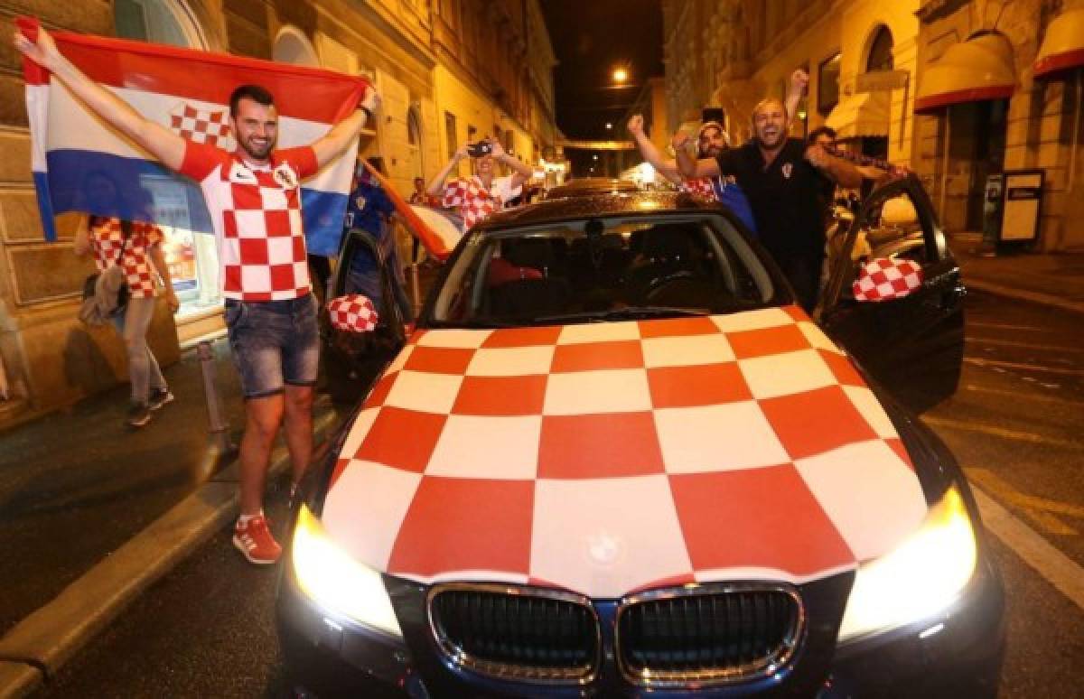 Desmadre y belleza: Así celebran en Croacia el pase a la final de Rusia 2018