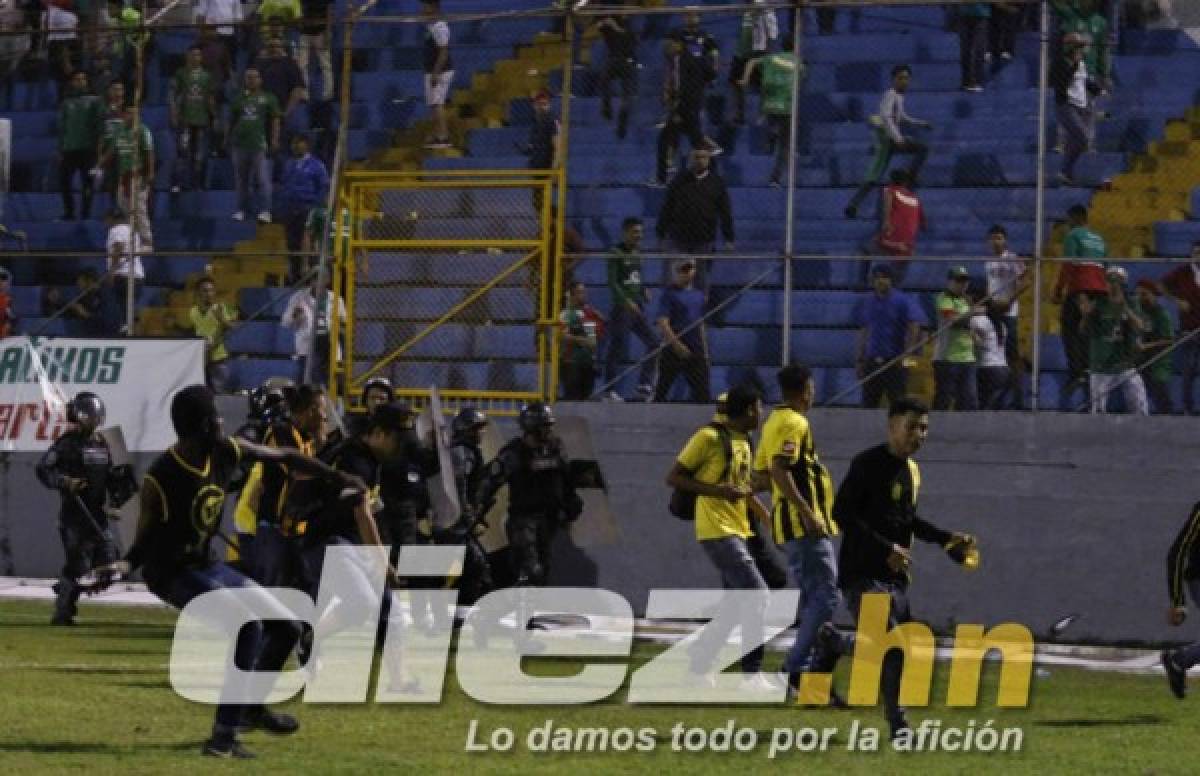 Impactantes imágenes: Terror y drama en el estadio Morazán tras actos vandálicos