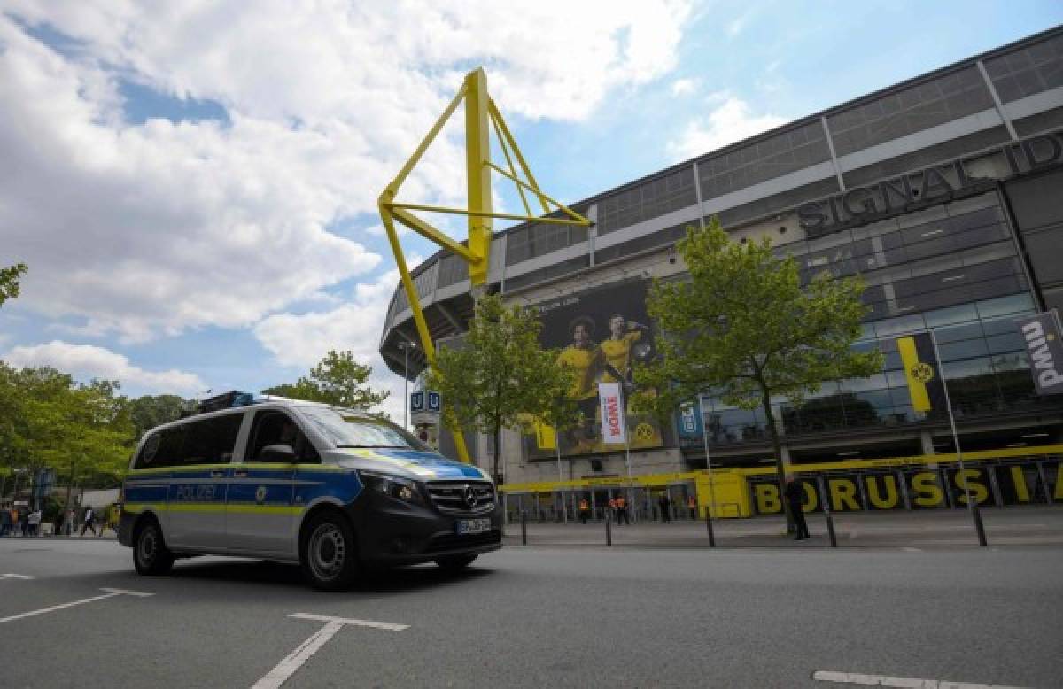 El regreso del fútbol en la Bundesliga en fotos: Celebraciones, suplentes como 'afición' y las medidas de bioseguridad