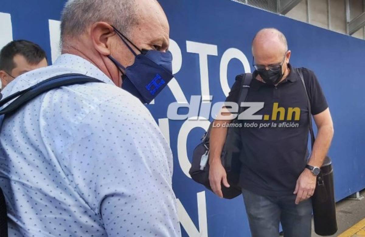 ¡Se fue mudo y con todas sus maletas! Las imágenes de la partida del técnico Fabián Coito