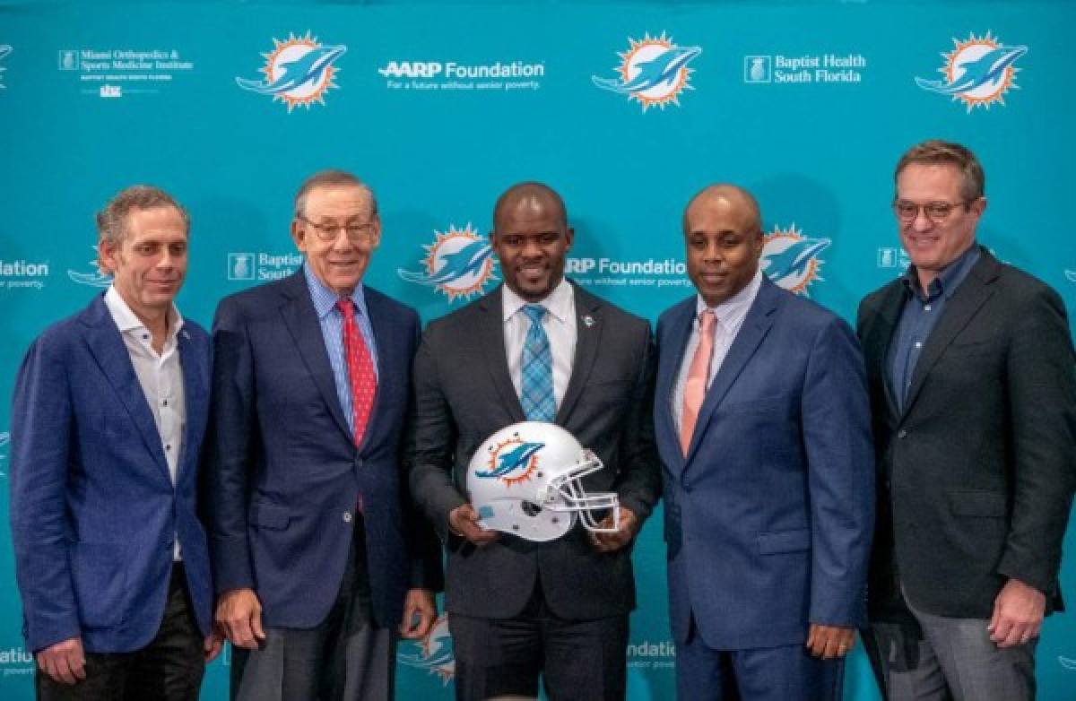 Fotos: Así fue presentado el hondureño Brian Flores como entrenador de Miami Dolphins