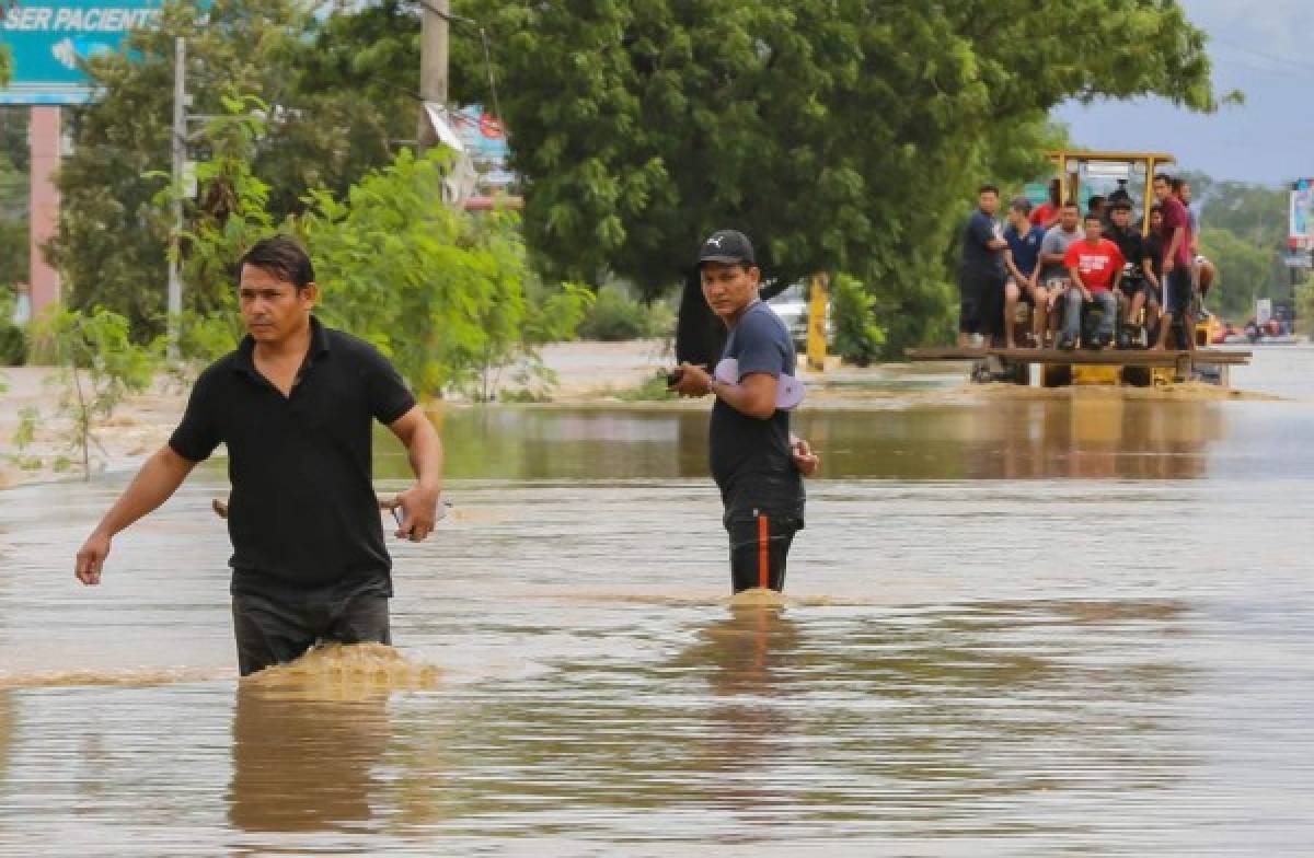 El Valle de Sula en Honduras, bajo el agua por Iota: Las apocalípticas fotografías aéreas