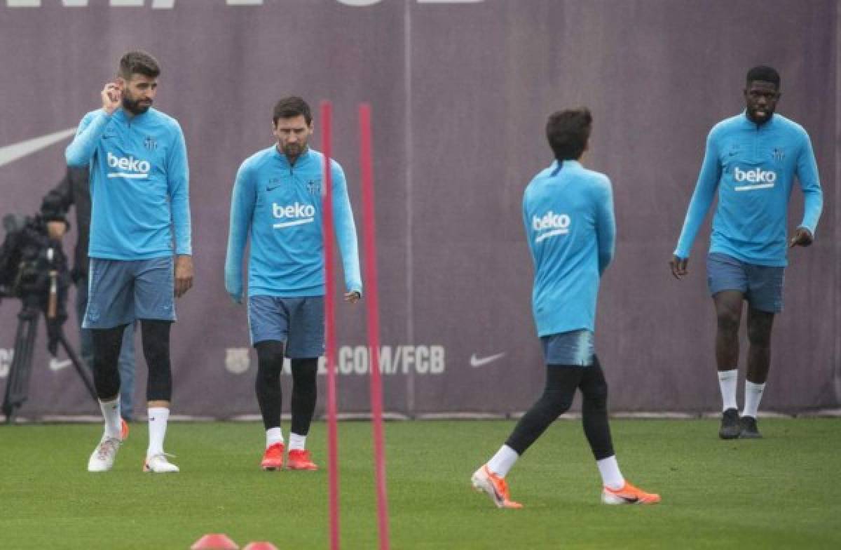 El gesto de Messi, la broma de Piqué y la soledad de Cillessen: Así fue el último entrenamiento del Barcelona