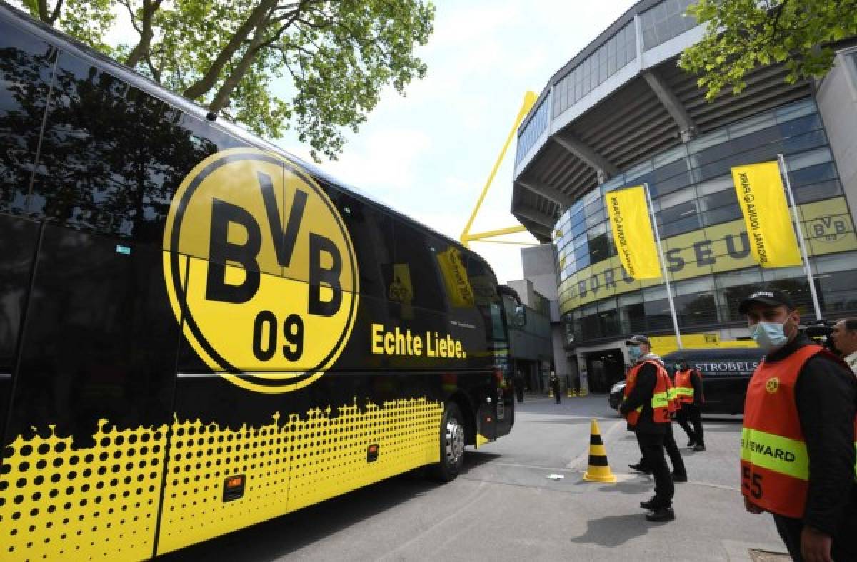 El regreso del fútbol en la Bundesliga en fotos: Celebraciones, suplentes como 'afición' y las medidas de bioseguridad