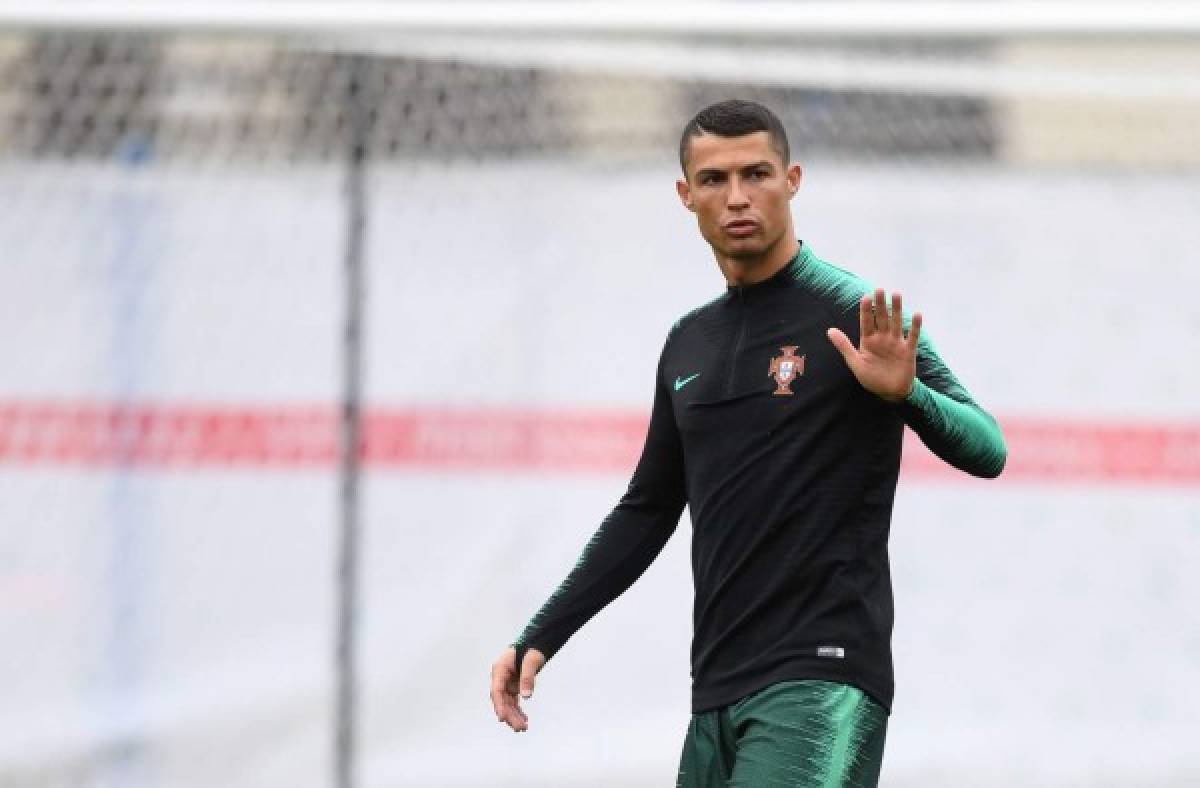 ¿Tristeza? Así fue captado Cristiano Ronaldo en su primer entrenamiento en Rusia