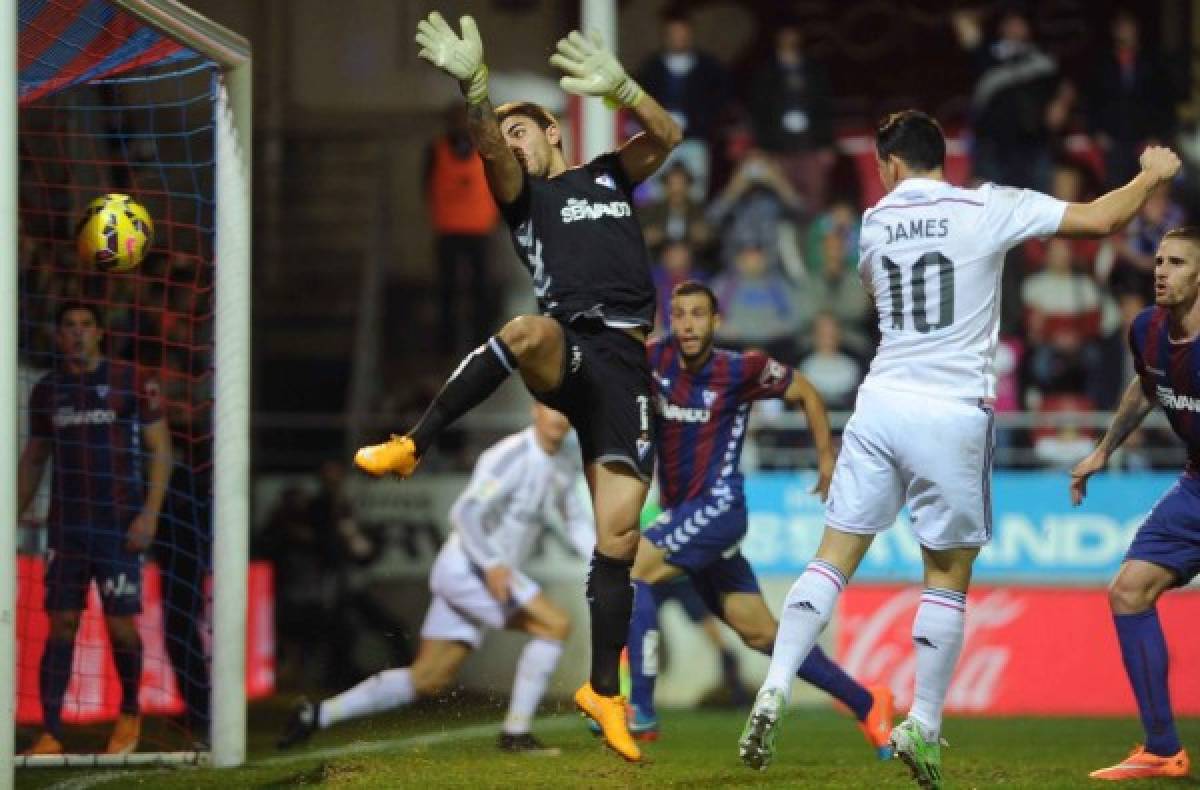 Real Madrid vence y aplasta 4-0 al Eibar en la 12ª jornada de la Liga española