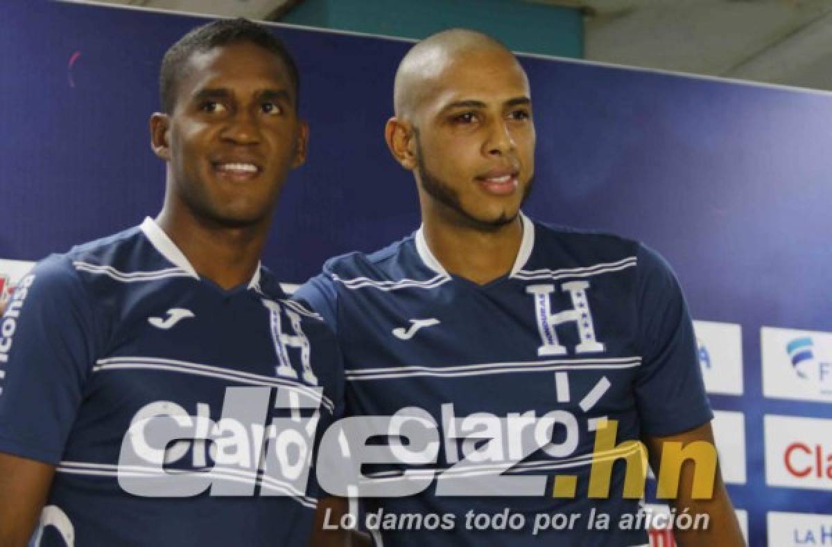 ¡Ufff! Eddie Hernández se quita la máscara y así se ve su ojo; ambiente en Honduras se calienta