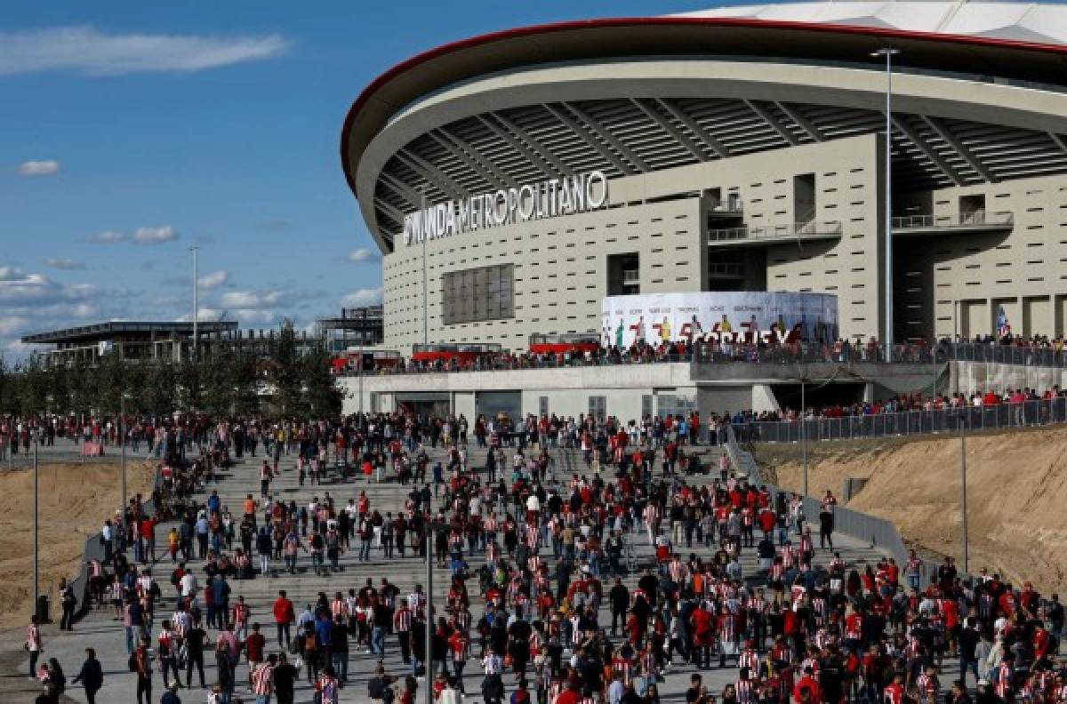 ¡Que bonito! Hondureño 'Coneja' Cardona inmortalizado en el Wanda, nuevo estadio del Atlético