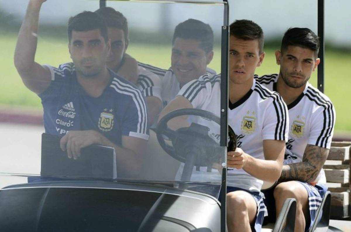 El beso de Jorge Sampaoli a Lionel Messi en su día de cumpleaños