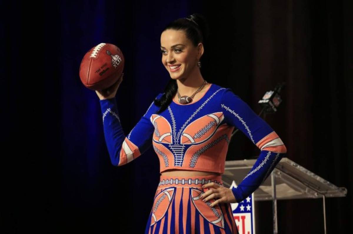 La cantante Katy Perry encendió la previa al Super Bowl
