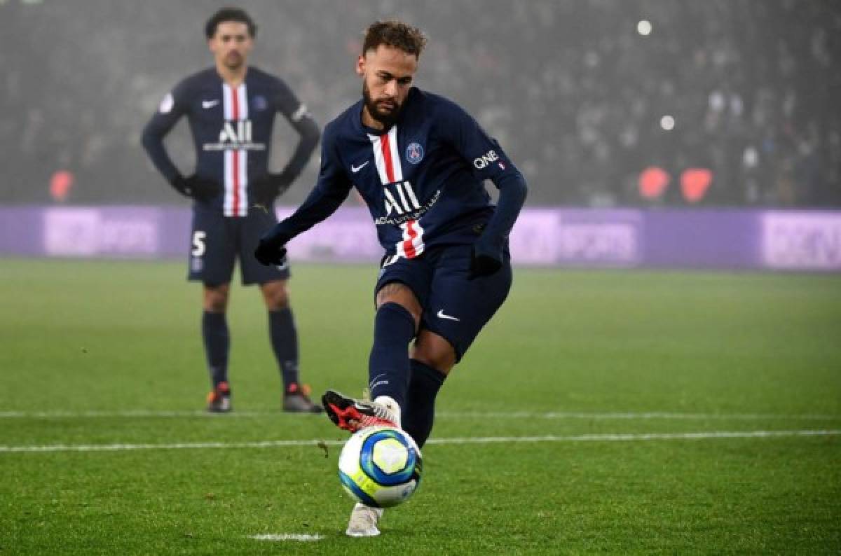 La polémica no se ha terminado: Neymar hace un gol y manda a callar a la afición del PSG