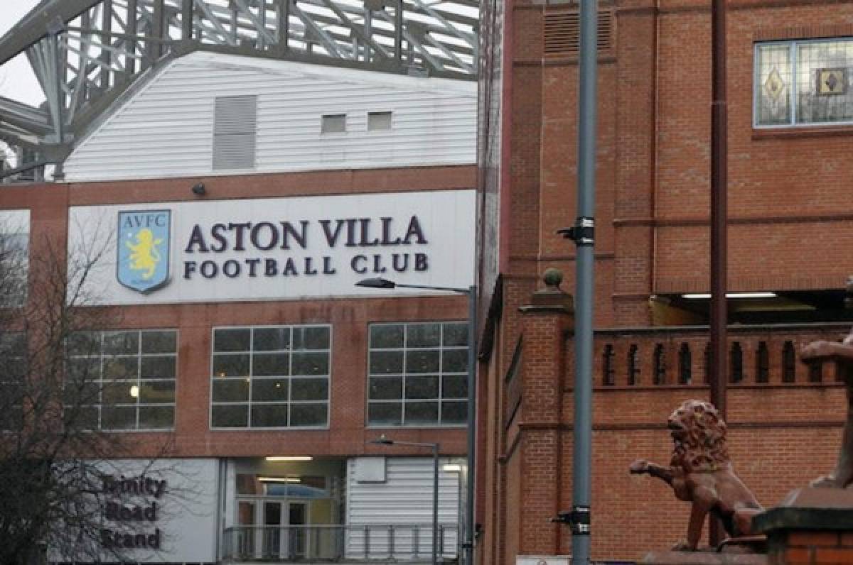 El Covid se ensaña con la Premier League: Aston Villa cierra su centro de entrenamiento