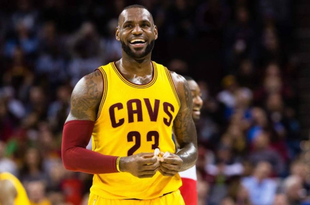 Aseguran que LeBron James llegará a los Lakers en 2018