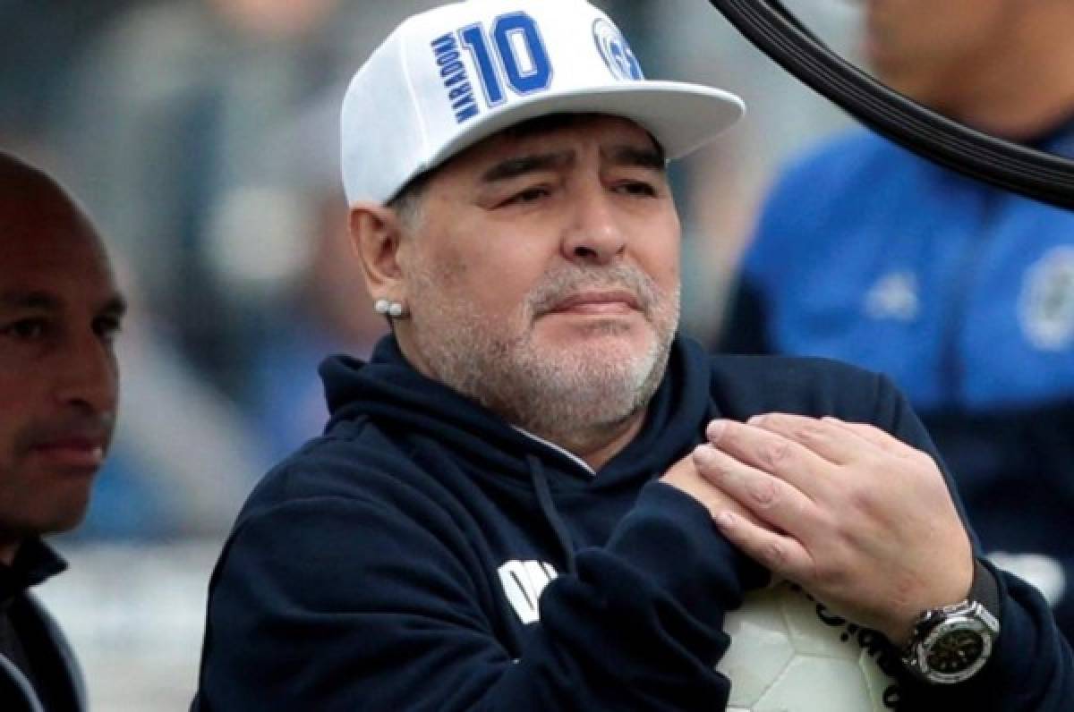 Maradona se despide de Gimnasia con una carta donde explica los motivos de su renuncia