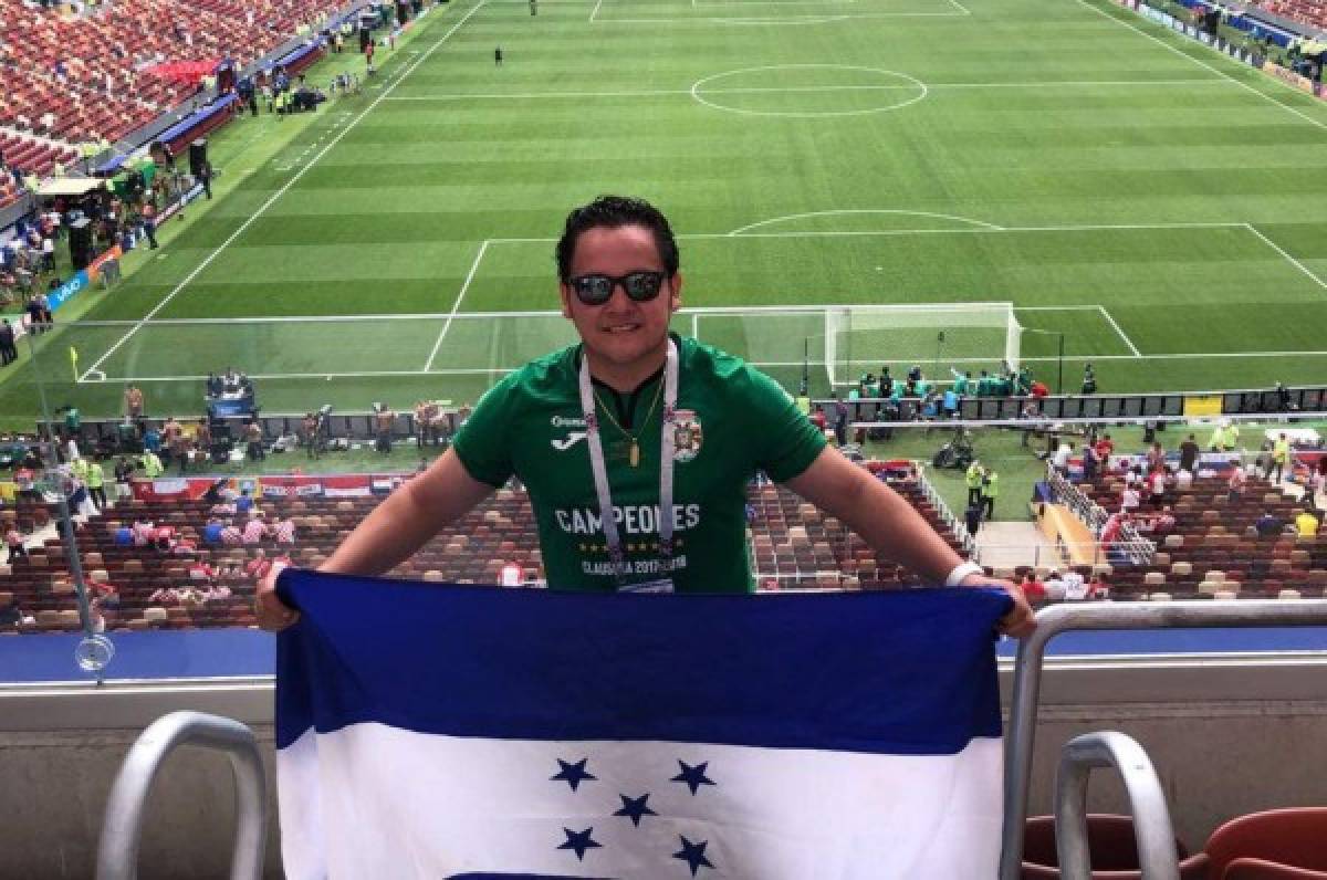 Hondureño vive la final Francia-Croacia en Rusia 2018 con la camisa de Marathón