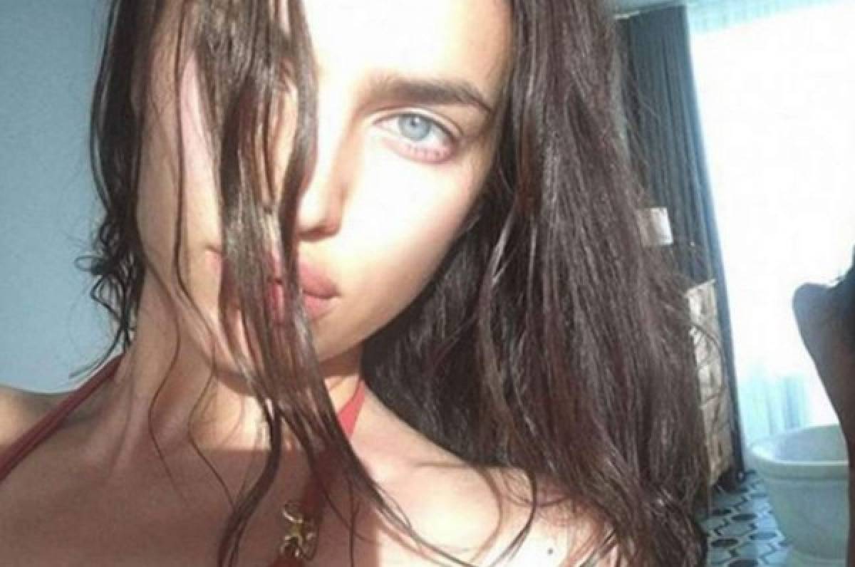 Irina Shayk 'impacta' en Instagram con atrevida foto