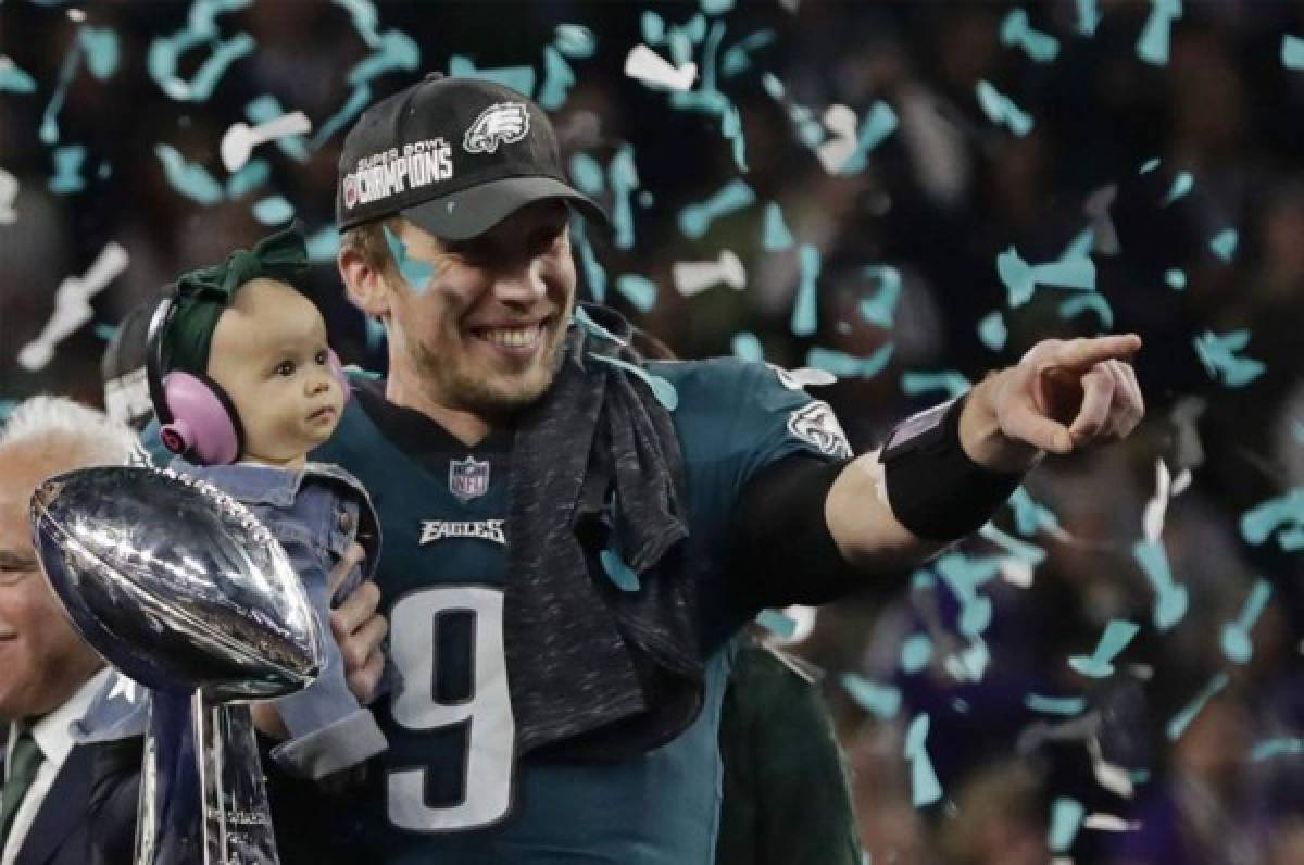 Nick Foles supera al legendario Tom Brady y le arrebata el trono de MVP