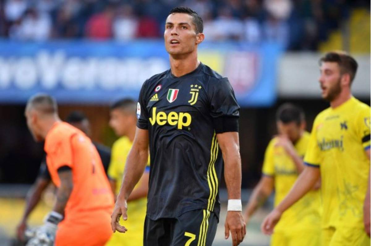 Cristiano Ronaldo busca su primer gol oficial con la Juventus en Italia.