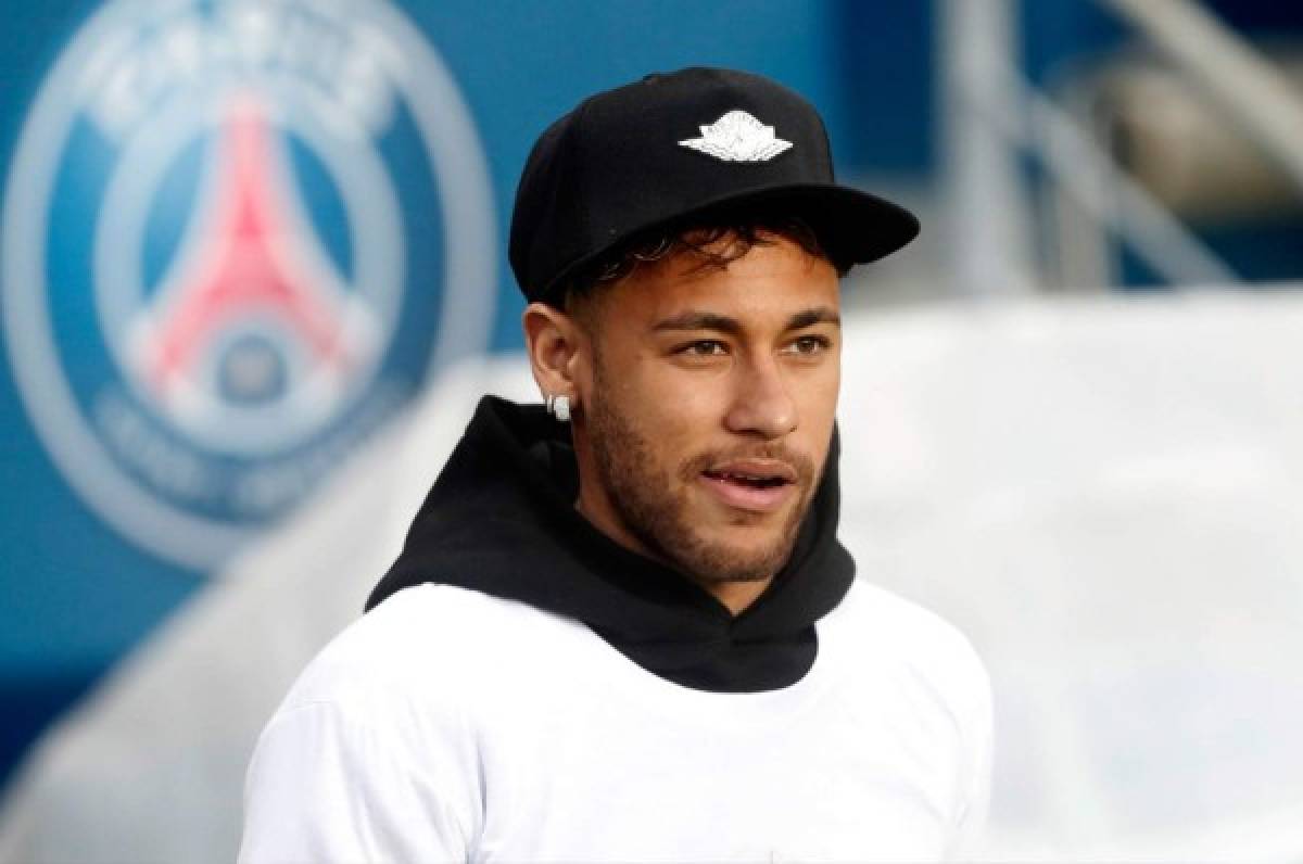 Neymar homenajea a niña francesa asesinada por un violador