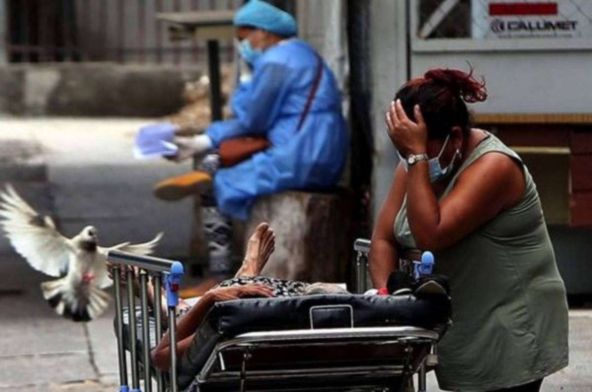 Sobrevivientes de covid-19 reportan que presentan 'niebla mental' meses después de recuperarse