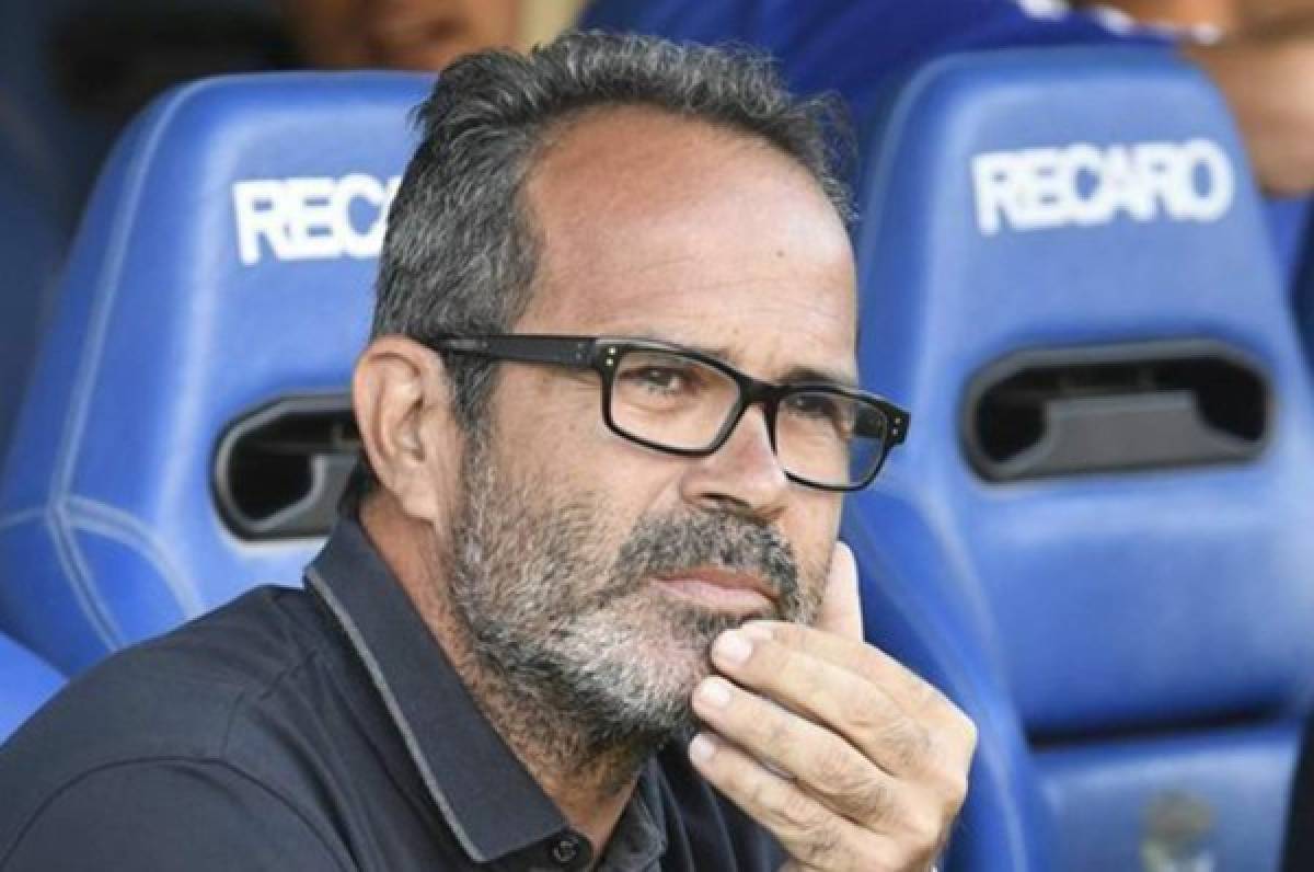 Comité de Apelación suspende castigo de cuatro partidos al técnico del Cádiz, Álvaro Cervera