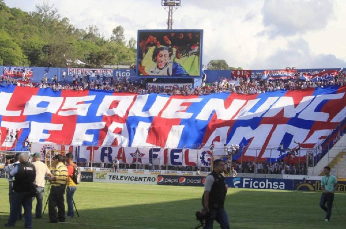 Santos de Guápiles prohíbe la entrada a la barra del Olimpia en Costa Rica