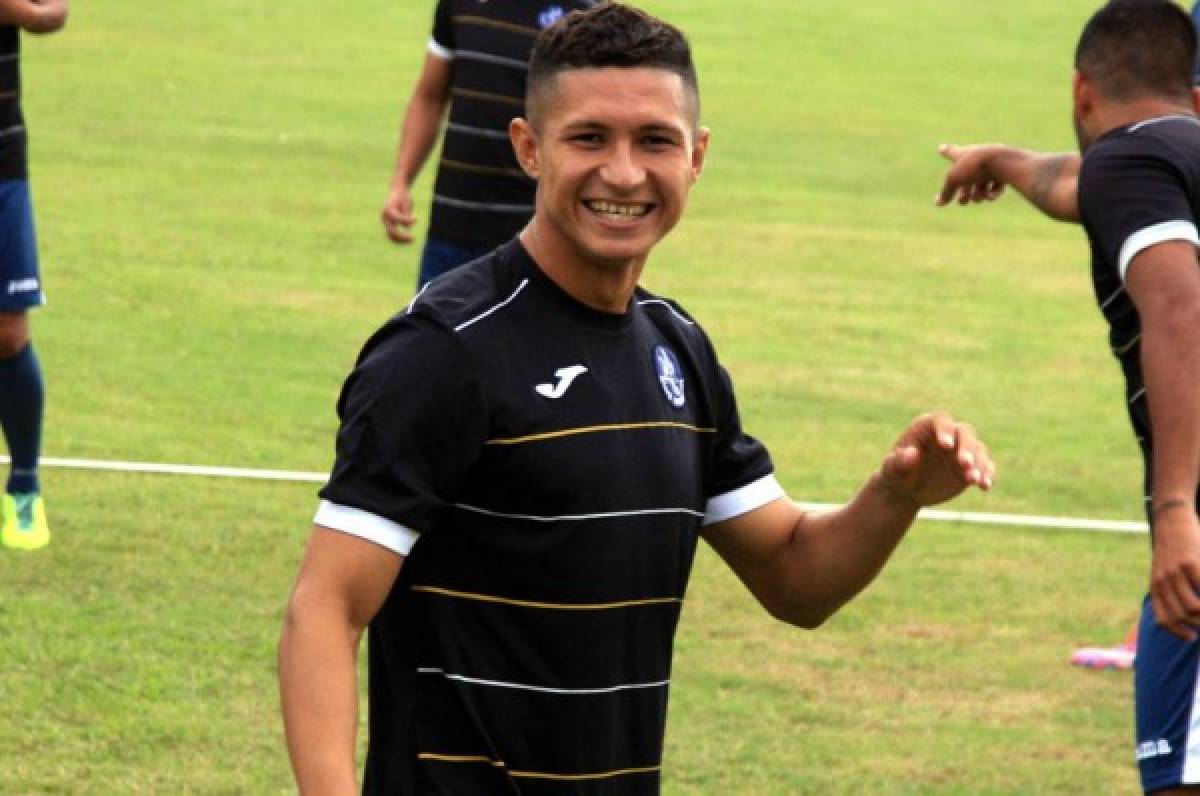 Héctor Castellanos acepta estar sorprendido por no estar en la Selección Nacional