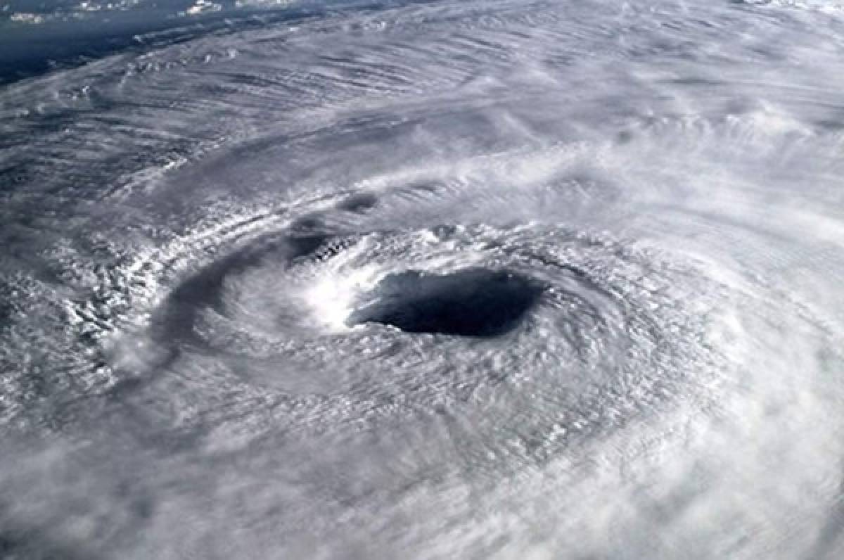 Informe especial: Así es como se eligen los nombres para los huracanes