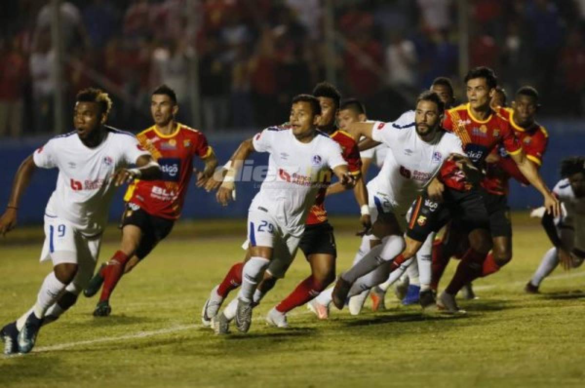 Olimpia y Herediano están sin goles en un partido de pocas emociones hasta el momento. Fotos Jhony Magallanes y Emilio Flores y Marvin Salgado