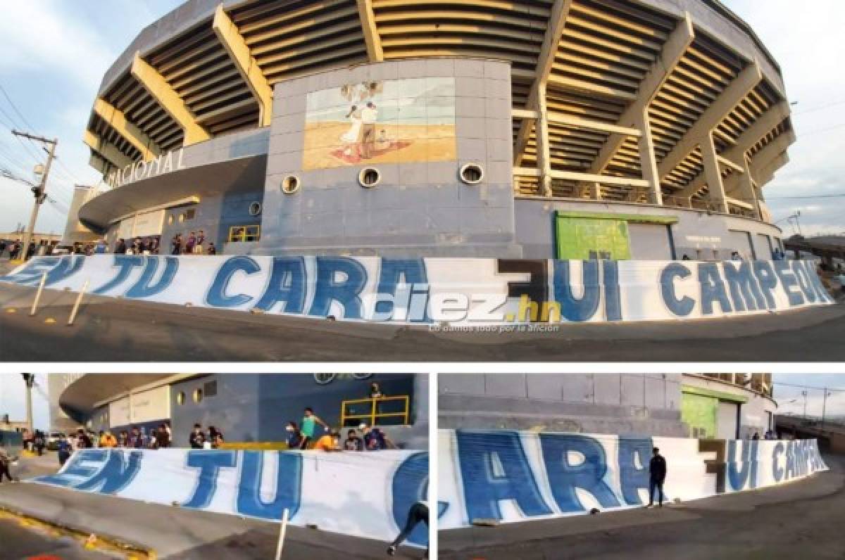 La gigantesca manta que la afición de Motagua le dedicó a Olimpia antes de la ida de la final de liguilla