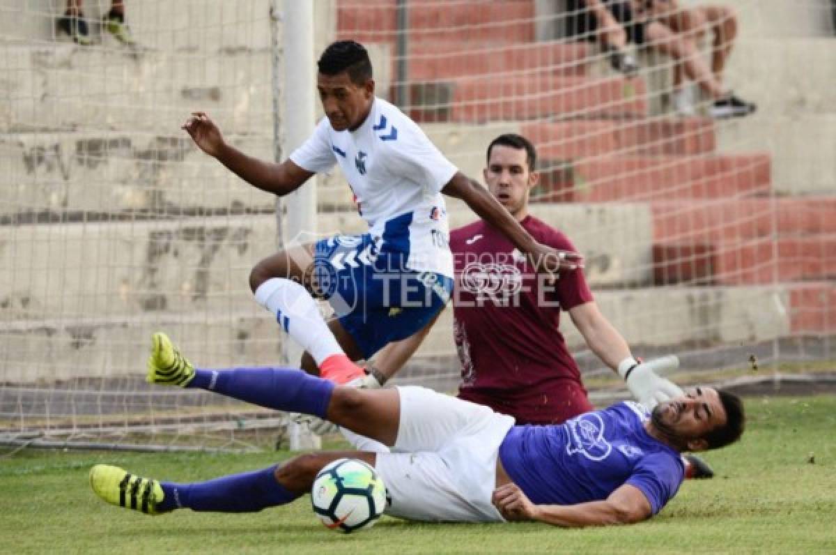 Bryan Acosta fue titular en el empate del Tenerife contra el Ibarra