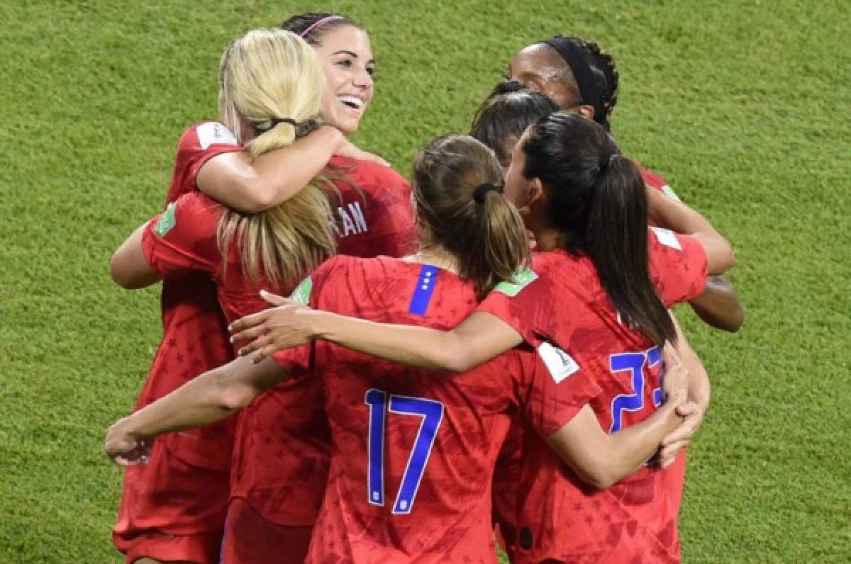 Mundial femenino: Estados Unidos echa a Inglaterra y jugará la final