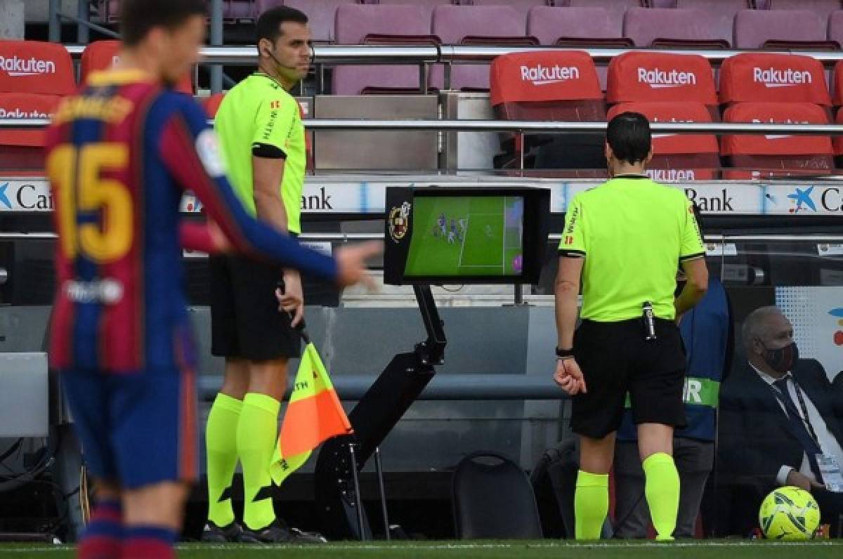 Sigue la polémica del Clásico: El asistente le avisó a Martínez Munuera que no era penal  