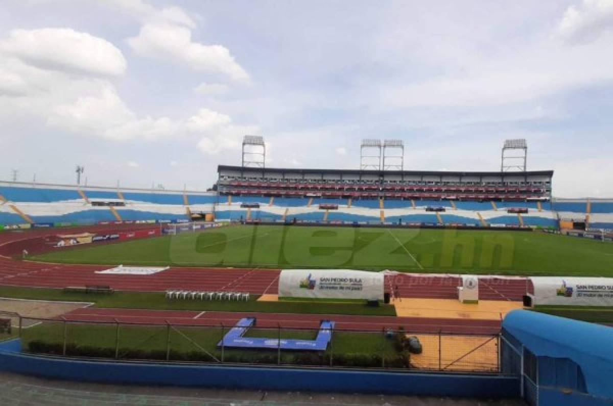 Con la familia Arriaga presente: así es el ambiente previo al Honduras-Jamaica en el estadio Olímpico