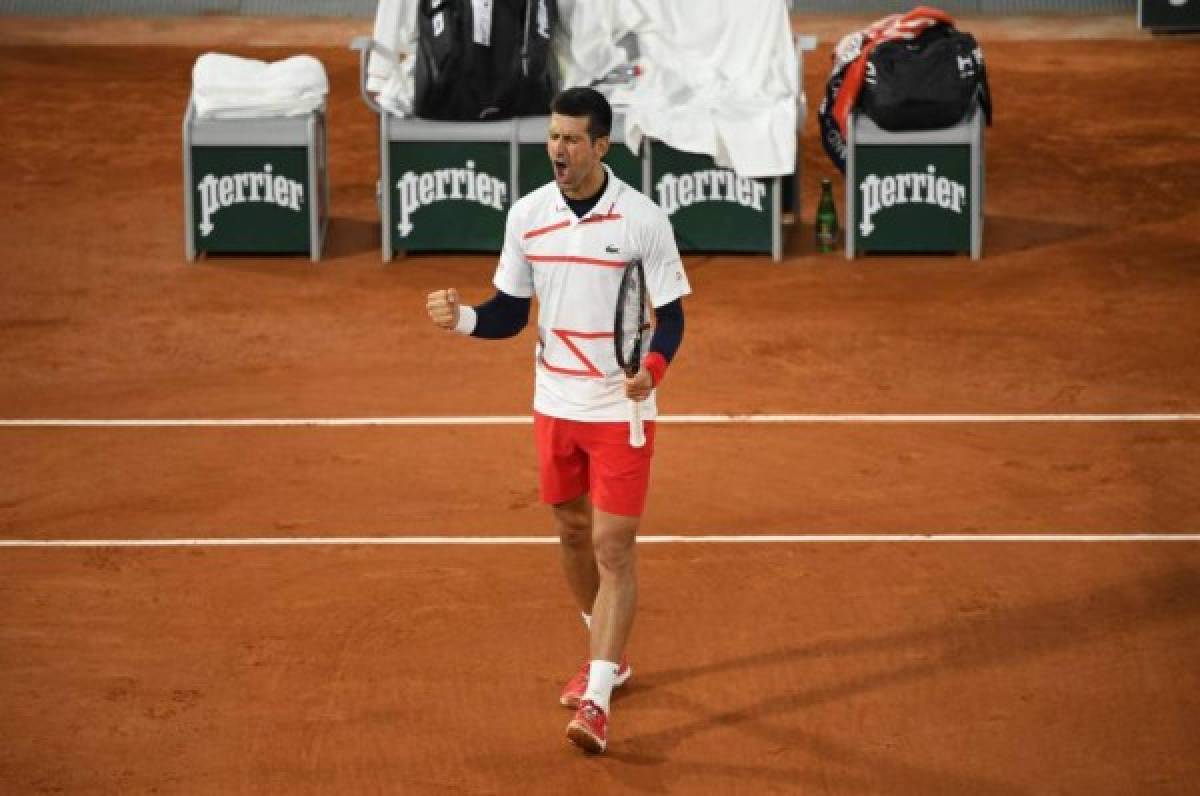 Djokovic salda la deuda con Carreño y avanza a 'semis' de Roland Garros; El griego Tsitsipas será su rival