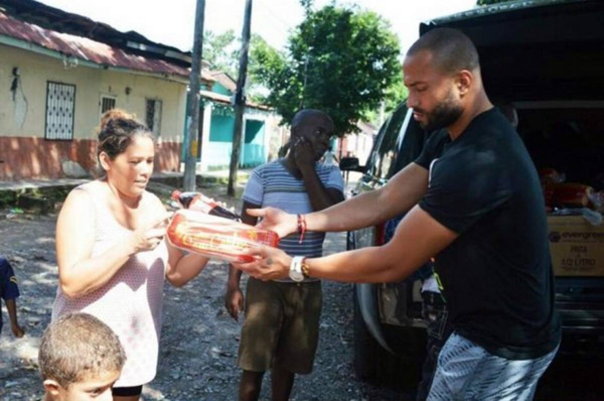 ¡EJEMPLAR! Víctor 'Muma' Bernárdez tiende una mano a los más necesitados