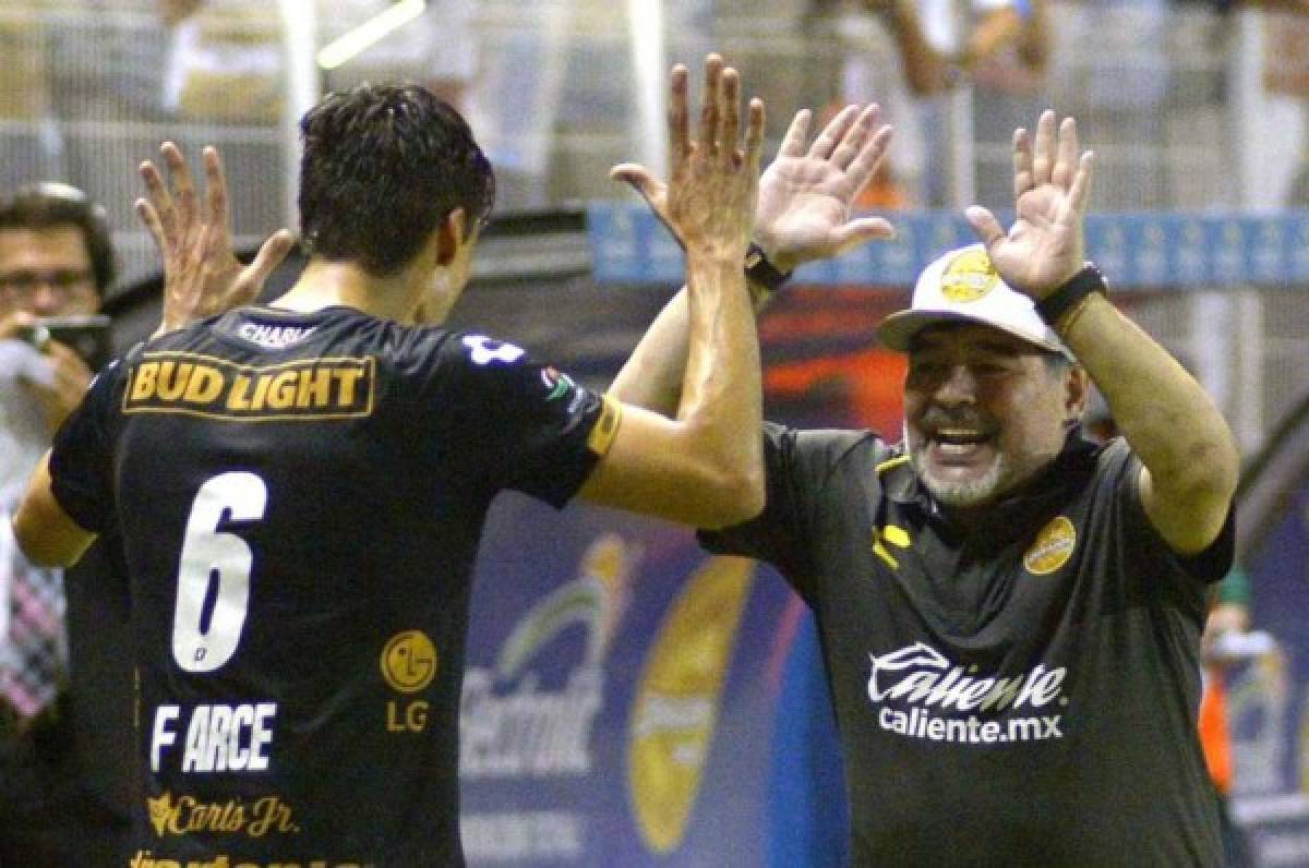 Los fichajes 'bomba' que quiere Maradona en los Dorados de México