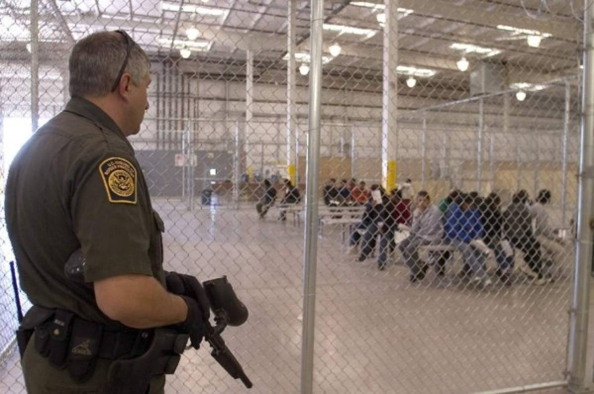 Coronavirus: Aumentan los casos en prisiones para inmigrantes en Estados Unidos