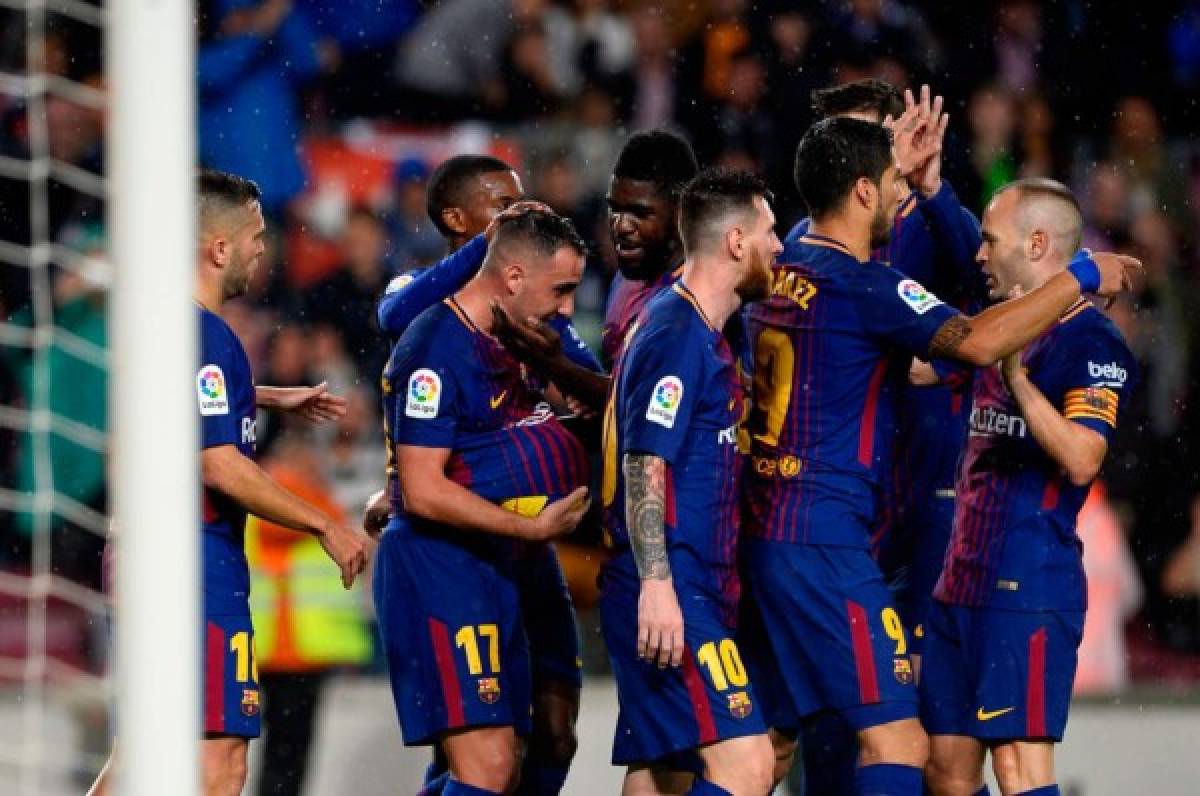 Barcelona logra apurado triunfo ante Sevilla con doblete de Alcácer