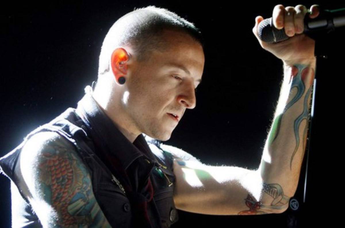 INFORME ESPECIAL: Vocalista de Linkin Park se quita la vida