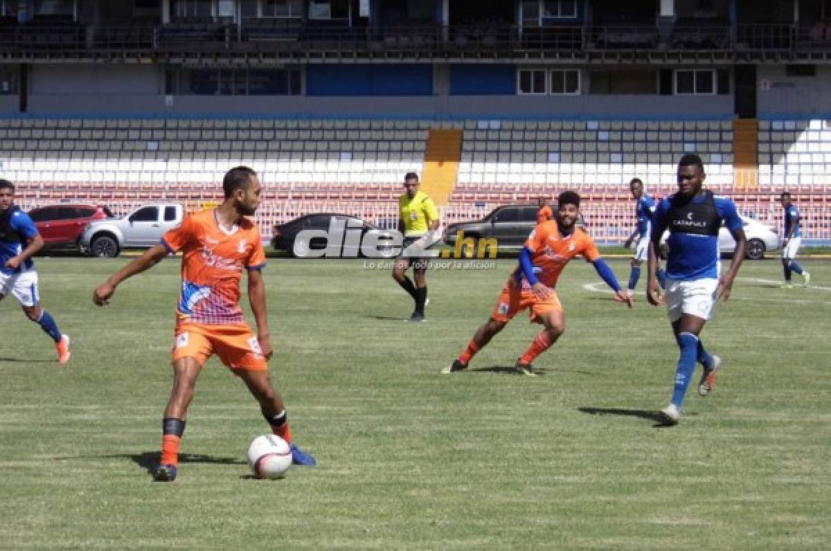 El primer 11 de Pedro Troglio con Olimpia que se midió a la UPNFM