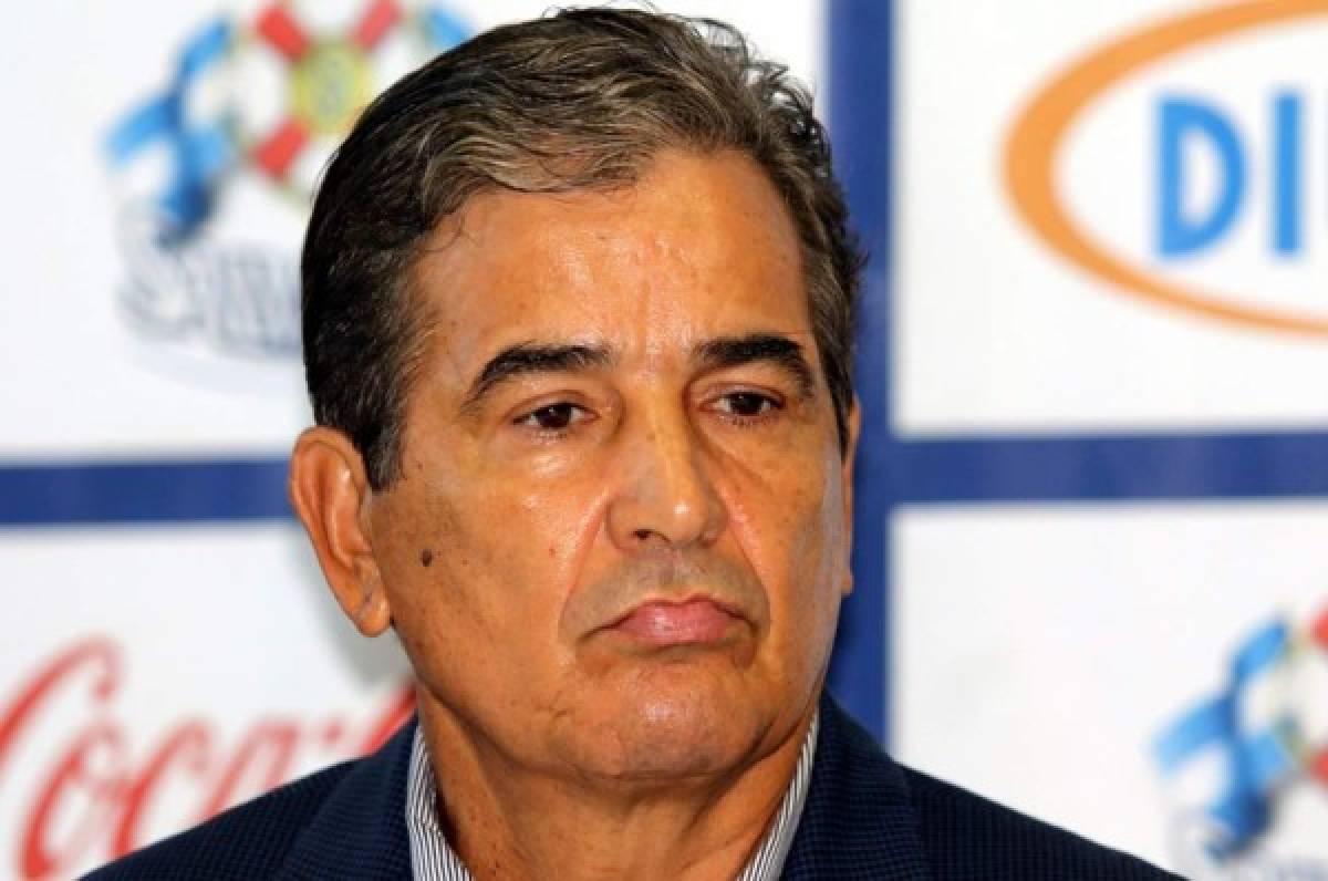 ¿Intentó renunciar Jorge Luis Pinto como técnico de Honduras?