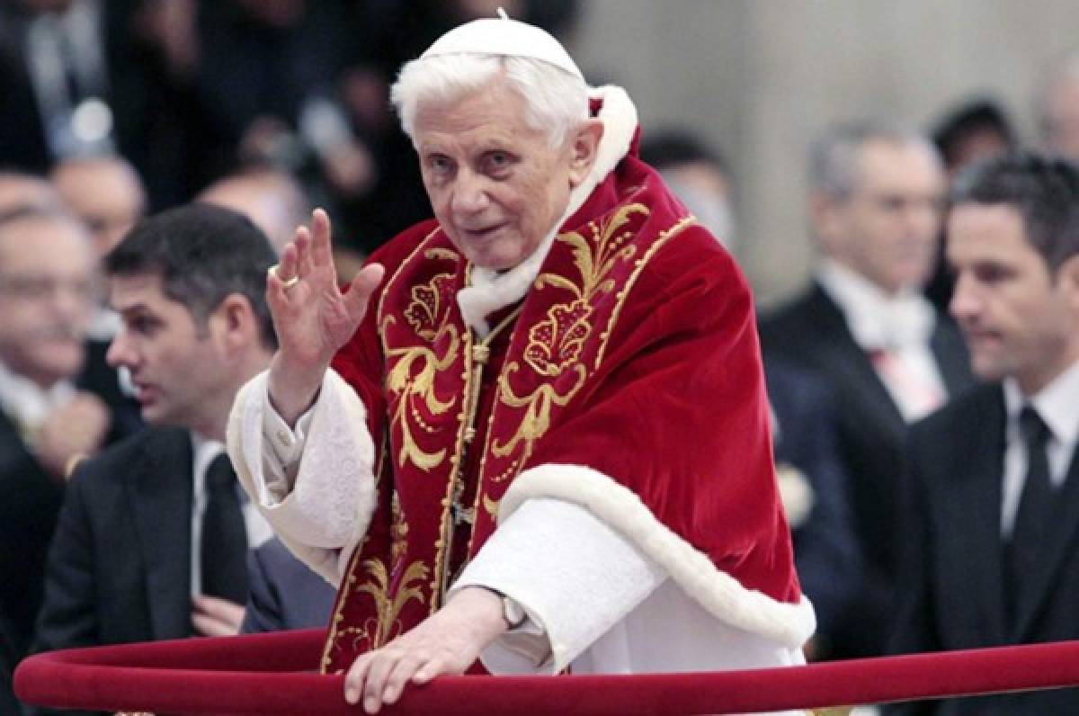 El Papa Benedicto XVI se prepara para la muerte y escribe una carta