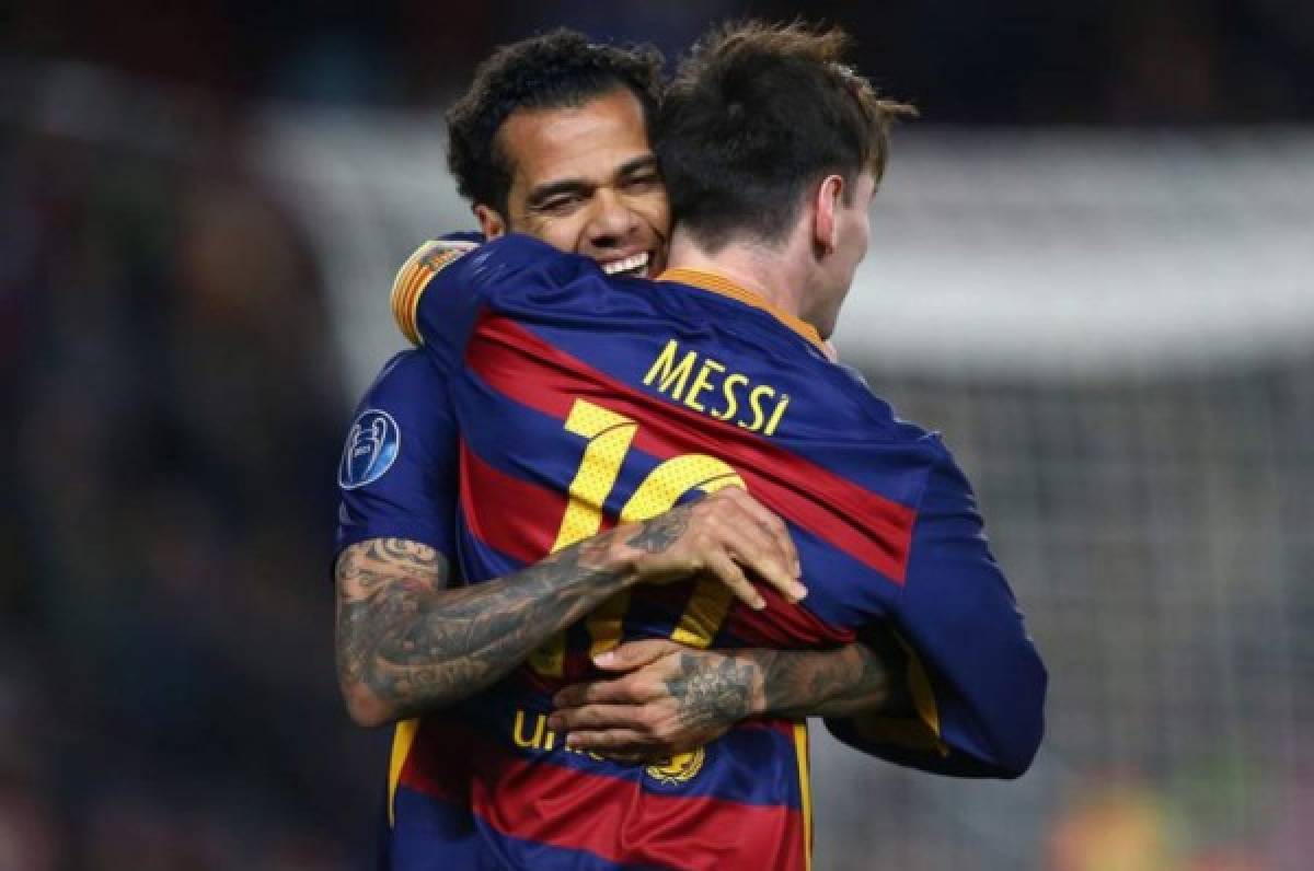 Inesperado: Desconocido equipo fundado en 2010 quiere juntar a Lionel Messi y Dani Alves